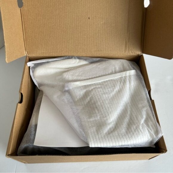 Women Knit Comfort Chunky Heeled High Boots - Off-White. Size: 7.5. (1808) - Picture 14 of 16